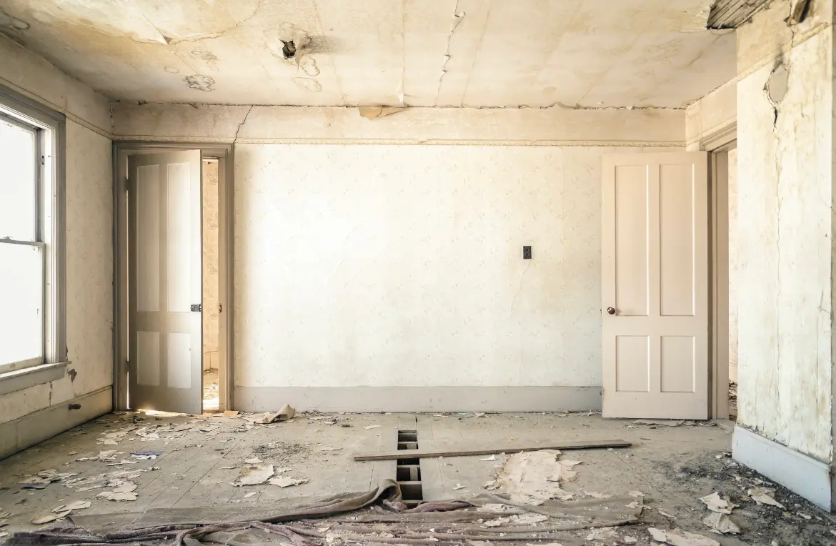 Waste disposal crew managing a cleanout project in Aurora